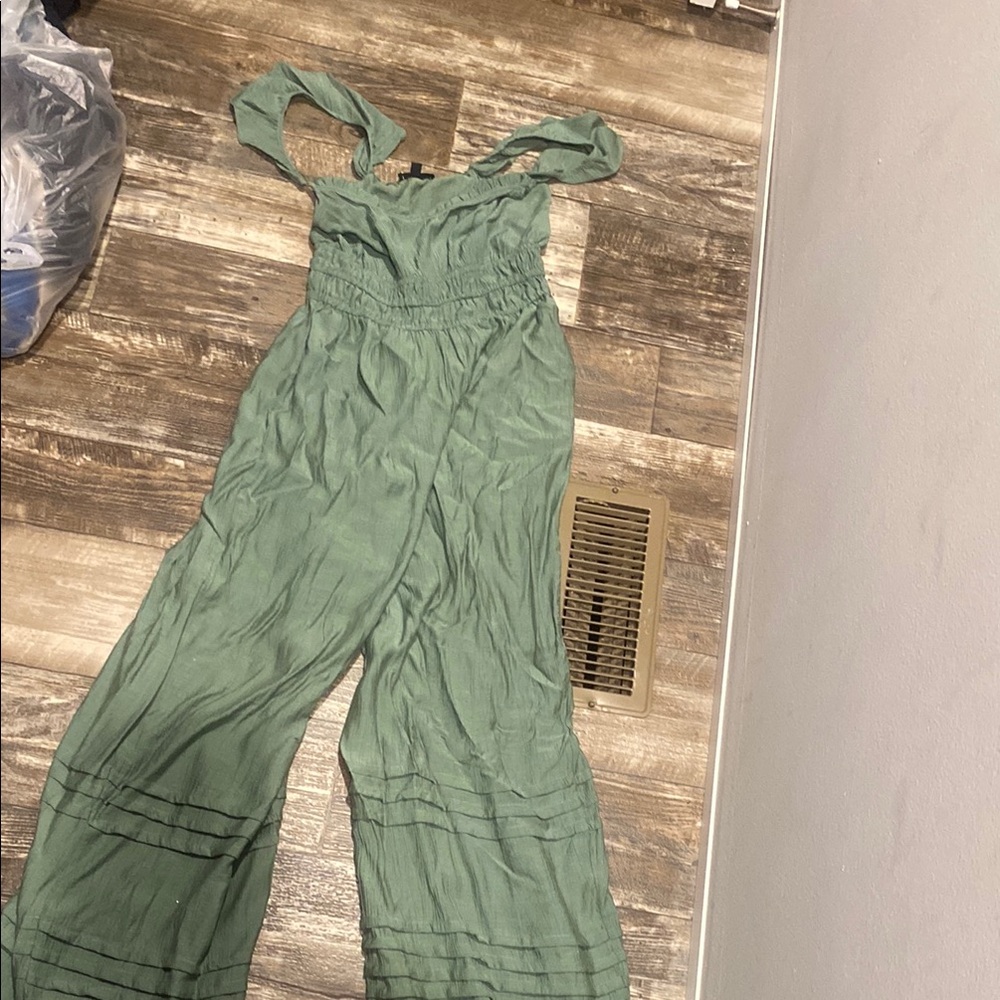 Green Sleeveless Jumpsuit
